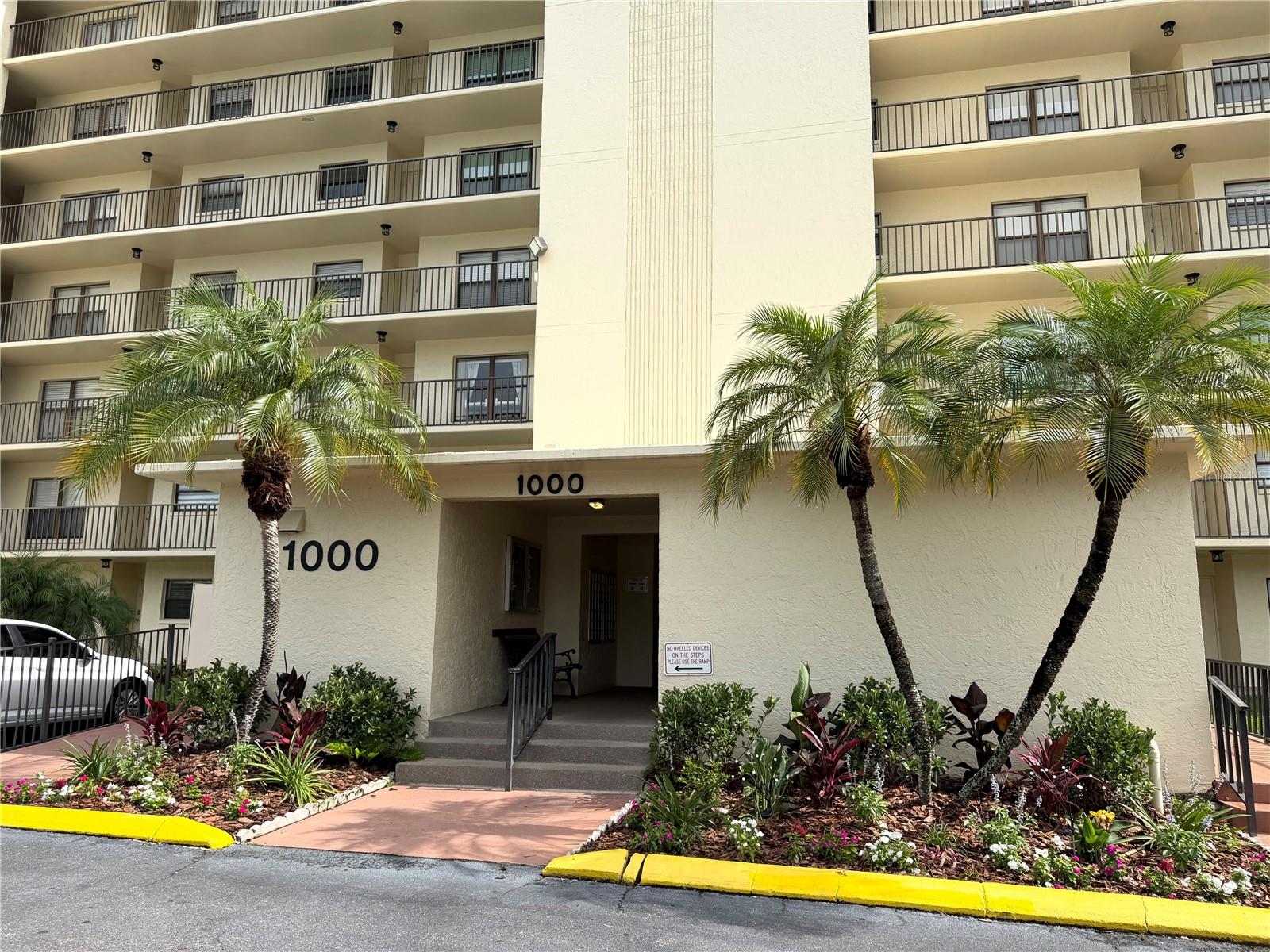 1000 Cove Cay Dr #4D, Clearwater, FL 33760