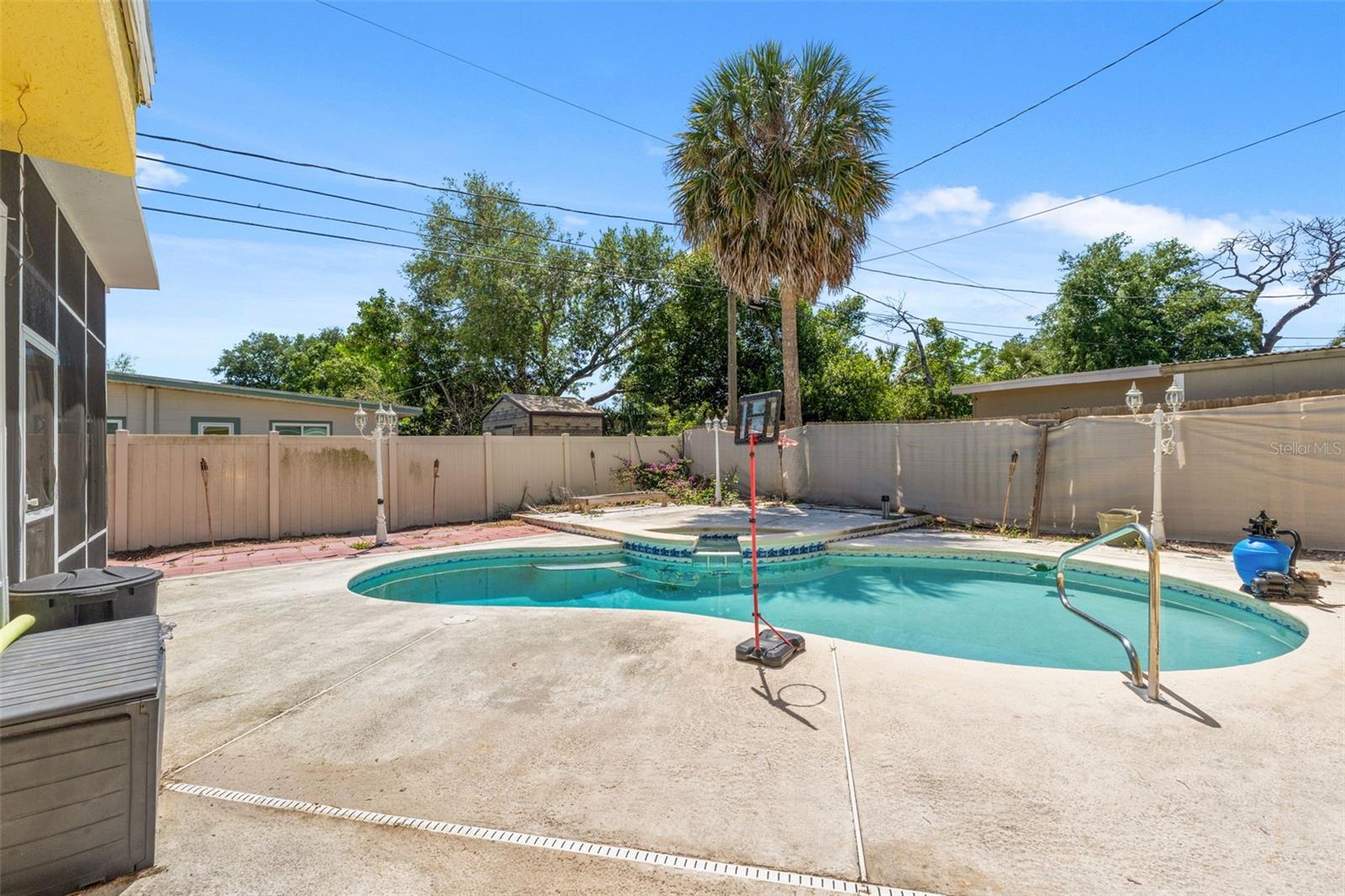 7300 11th Ave N, St Petersburg, FL 33710