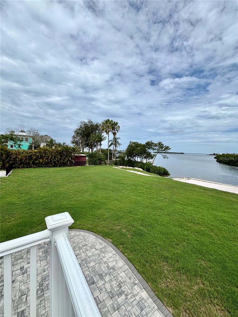 1620 Sea Breeze Dr, Tarpon Springs, FL 34689