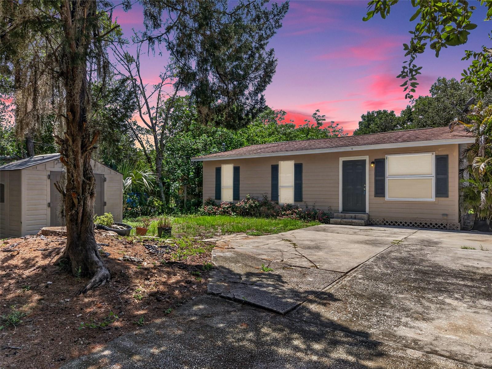 4793 Pleasant Ave, Palm Harbor, FL 34683