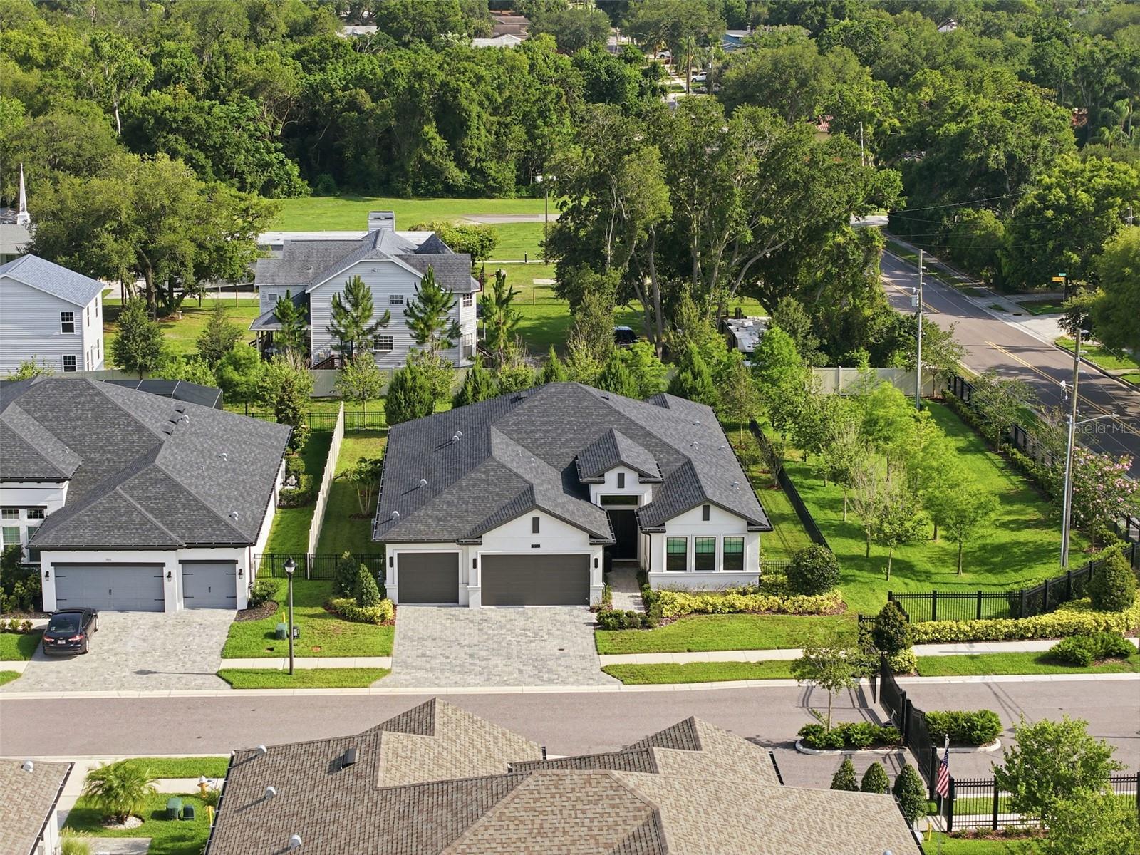 1916 Jullee Ln, Palm Harbor, FL 34683