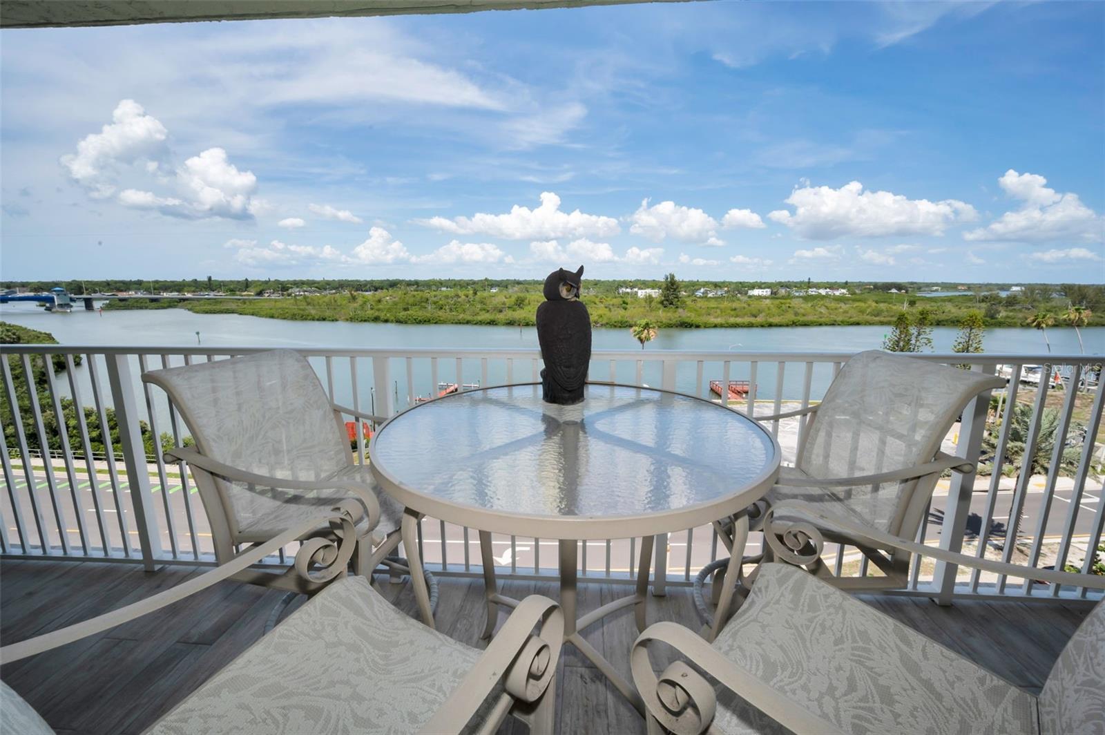 18610 Gulf Blvd #610, Indian Shores, FL 33785