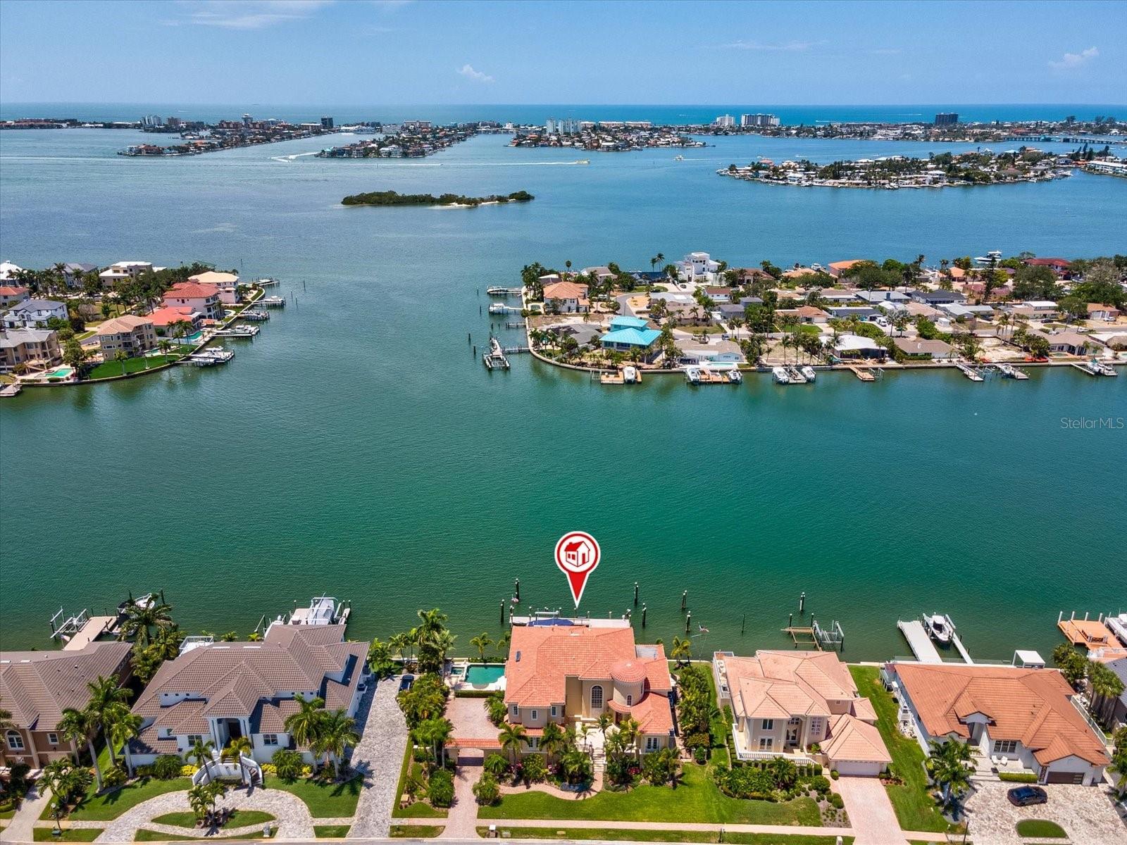 6224 Pasadena Point Blvd, Gulfport, FL 33707
