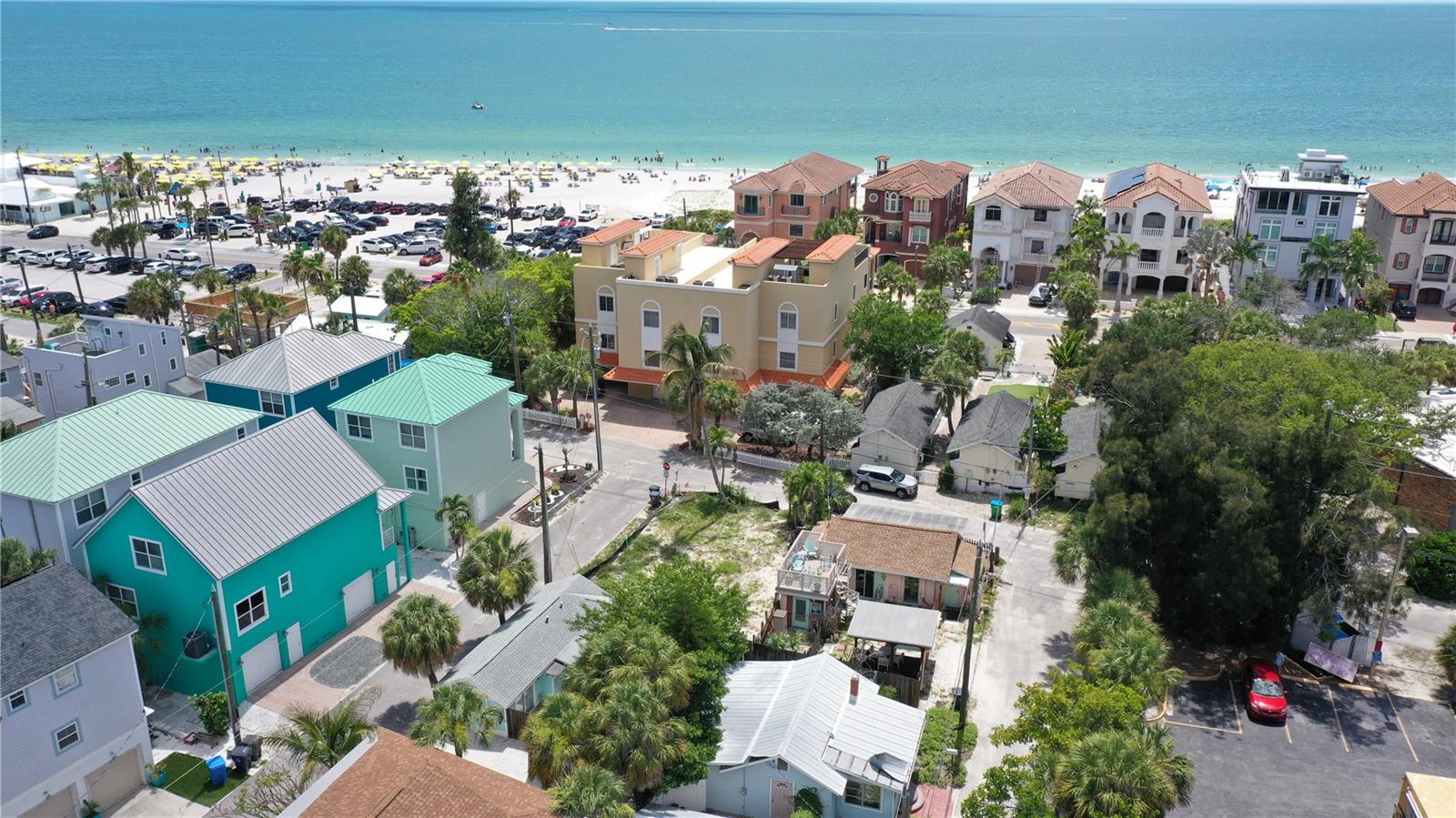 101 95th Ave, Treasure Island, FL 33706