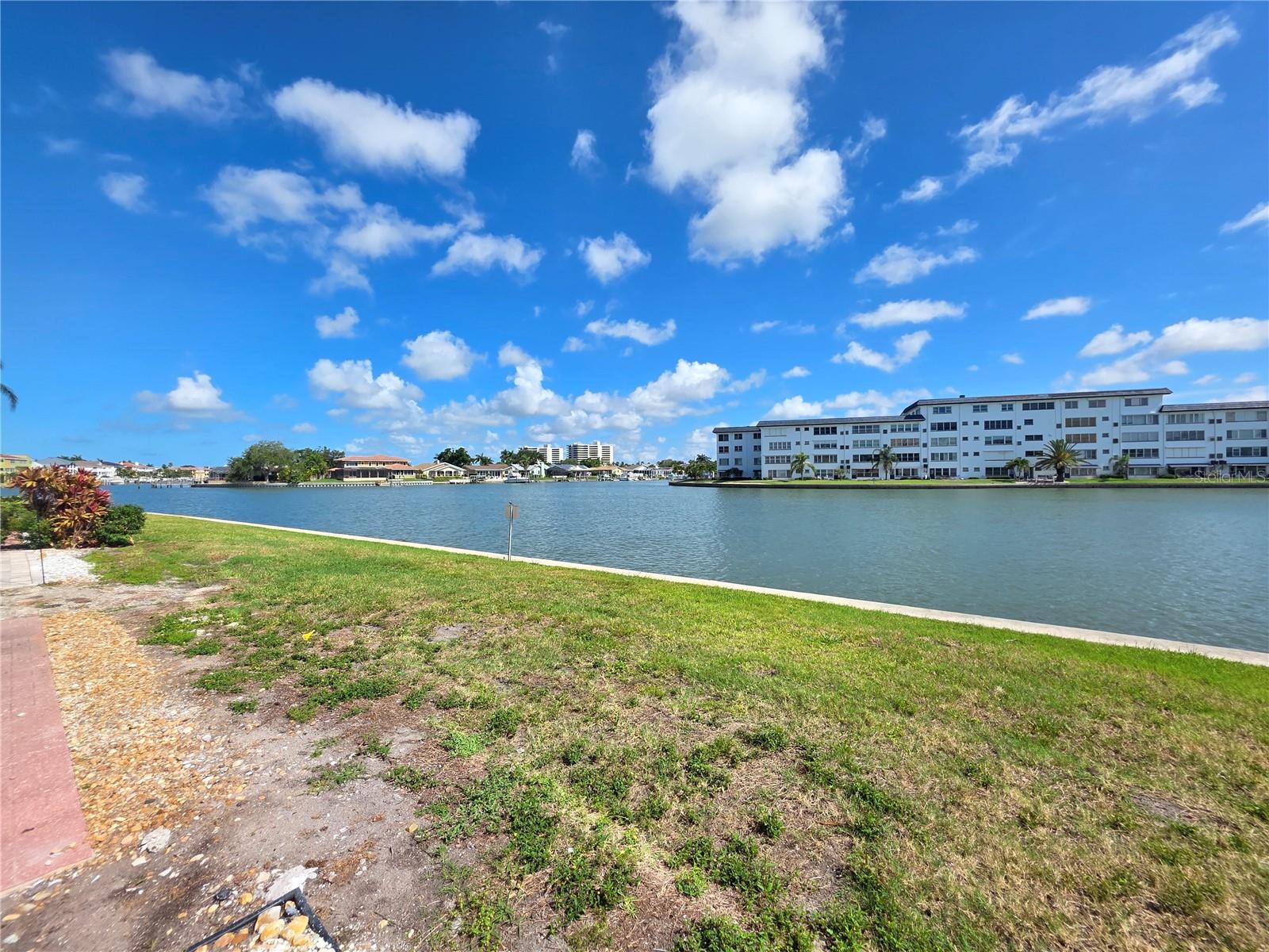 6025 Shore Blvd S #105, Gulfport, FL 33707