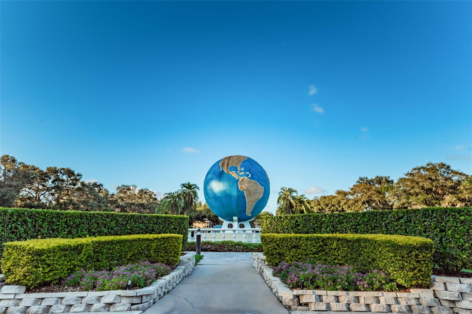 2001 World Parkway Blvd #39, Clearwater, FL 33763
