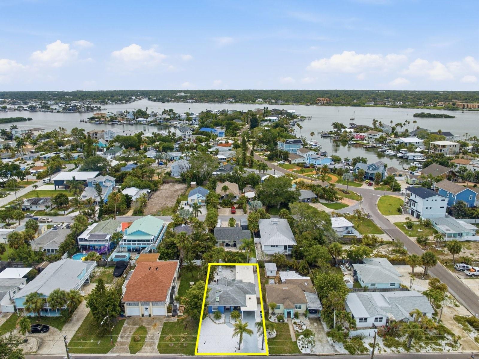 1207 1st St, Indian Rocks Beach, FL 33785