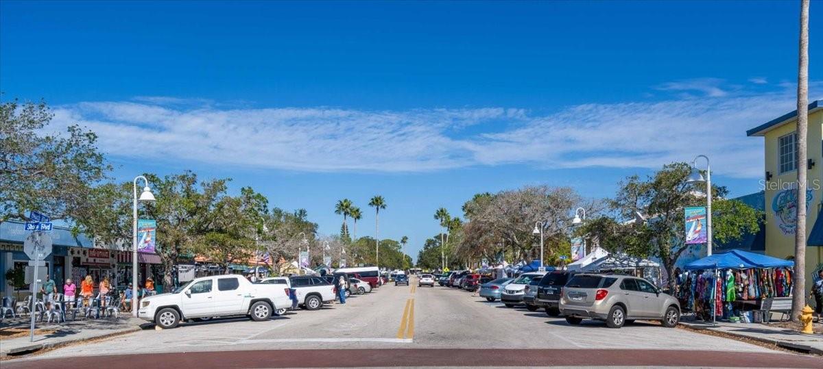 2960 59th St S #310, Gulfport, FL 33707
