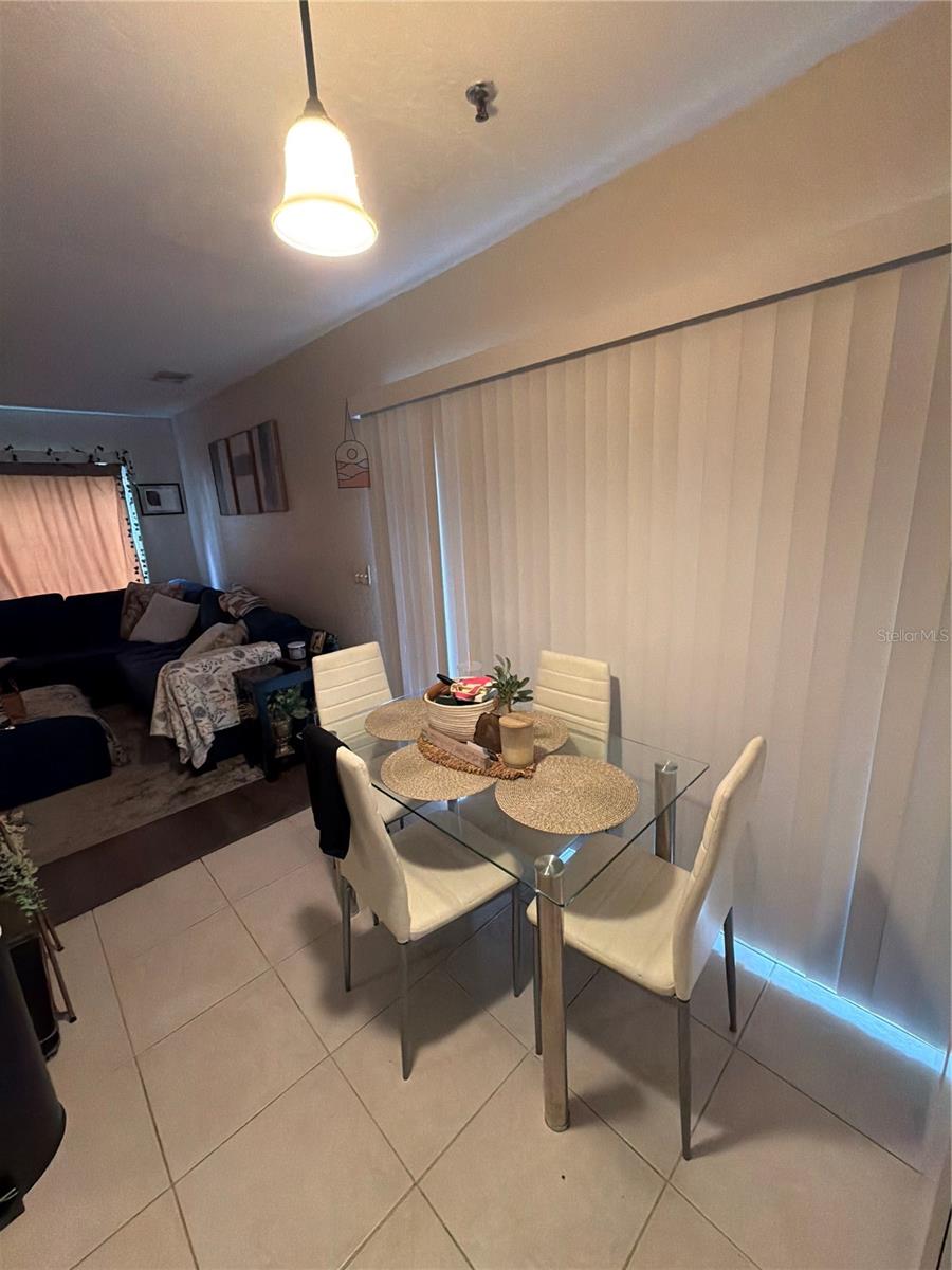 2504 Brigadoon Dr, Clearwater, FL 33759