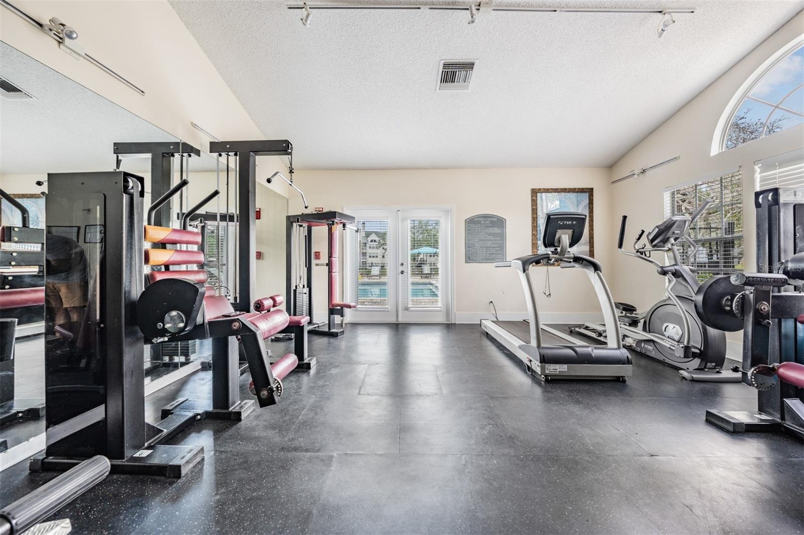 3270 Haviland Ct #301, Palm Harbor, FL 34684