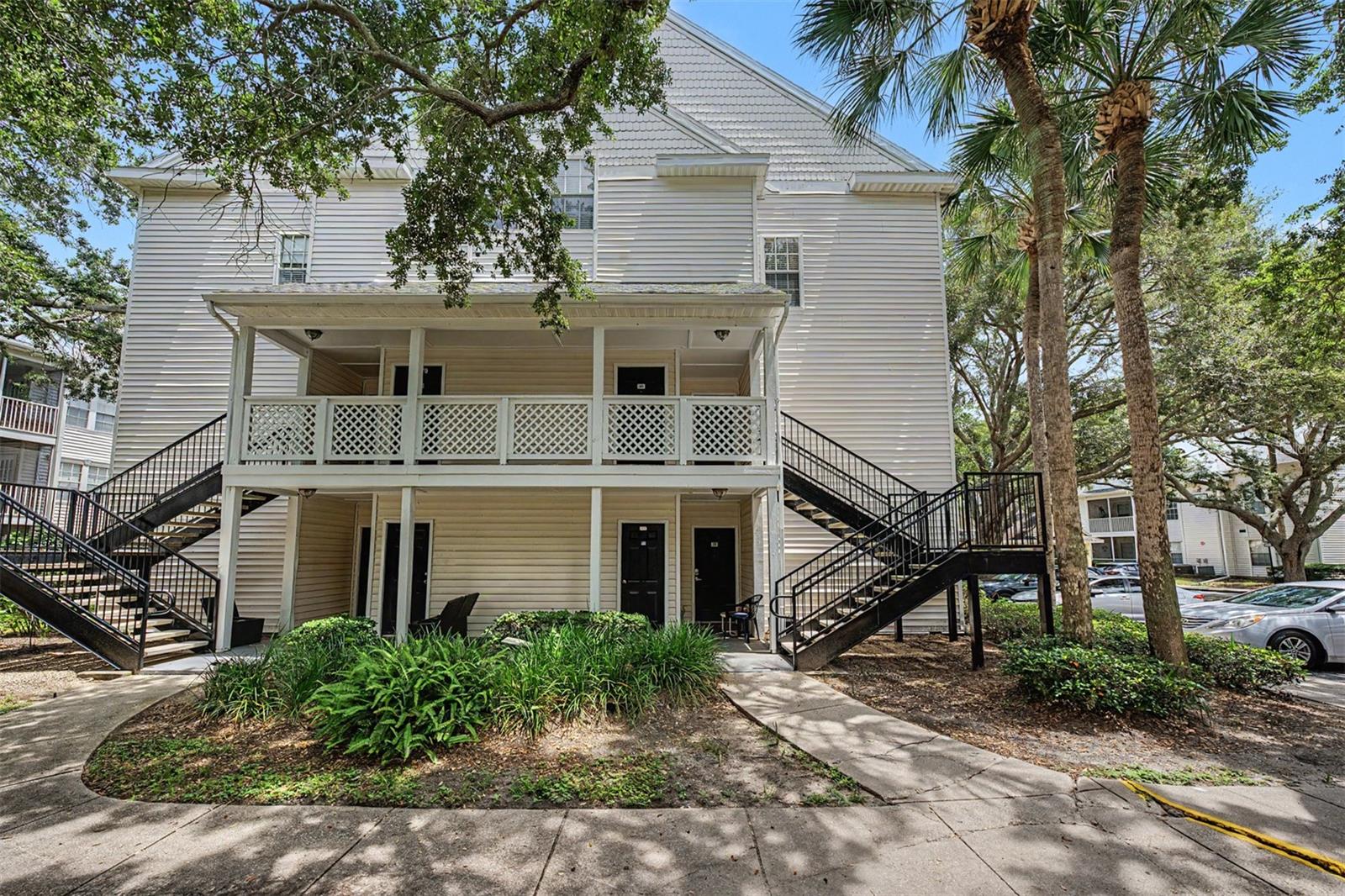 3270 Haviland Ct #301, Palm Harbor, FL 34684