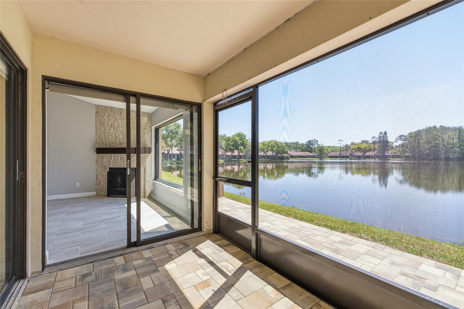 3962 Mermoor Dr, Palm Harbor, FL 34685