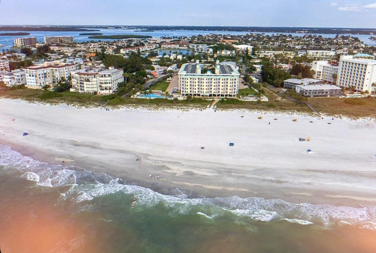 12000 Gulf Blvd #304-W, Treasure Island, FL 33706