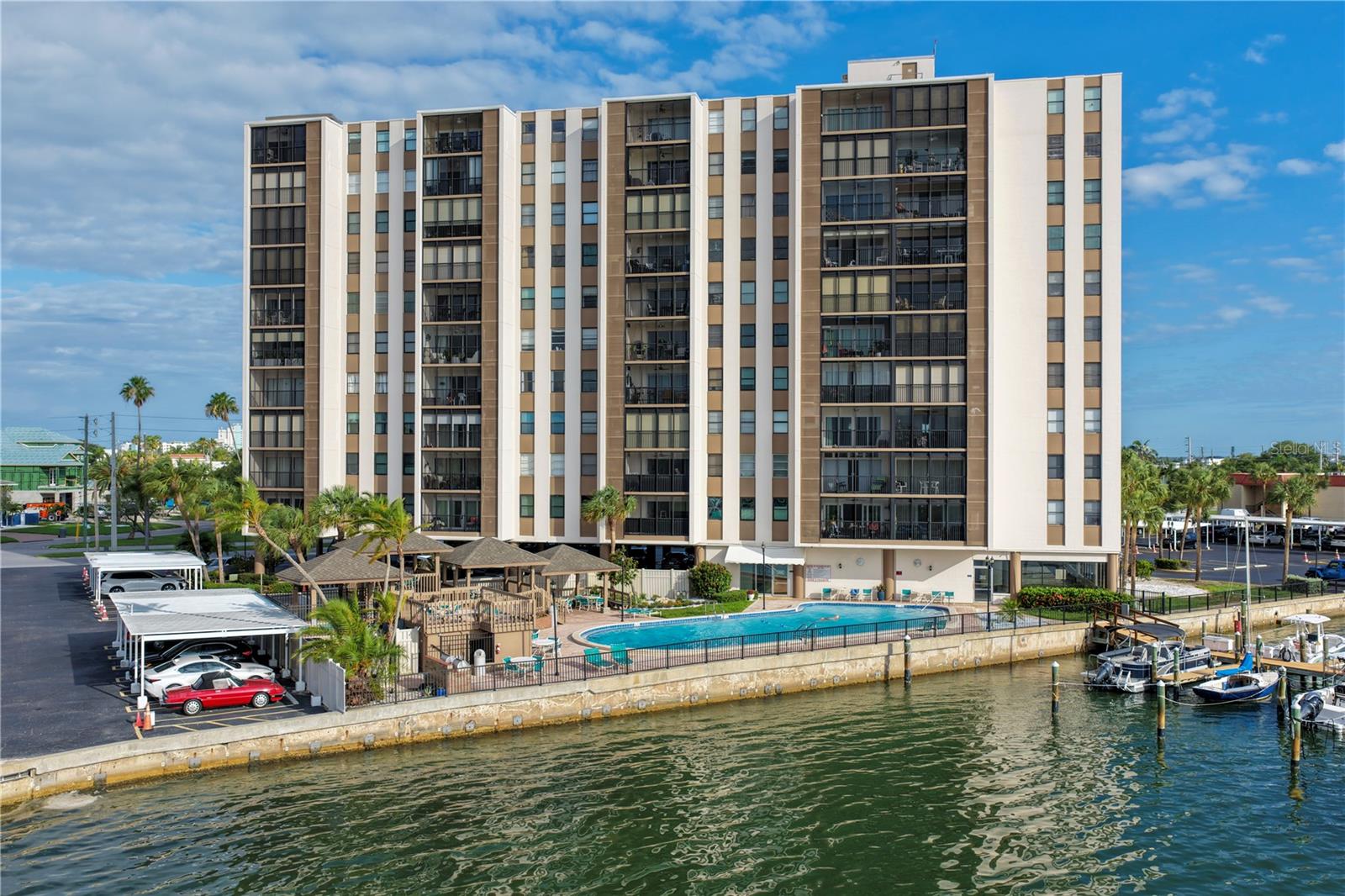 10355 Paradise Blvd #907, Treasure Island, FL 33706