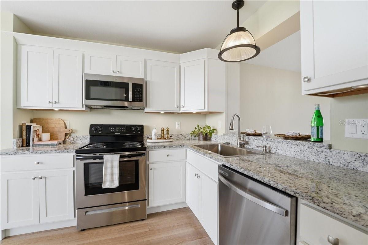 4550 Pinebrook Cir #506, Bradenton, FL 34209