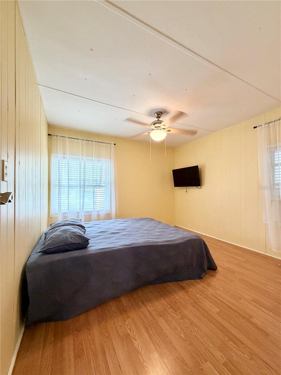 9790 66th St N #100, Pinellas Park, FL 33782