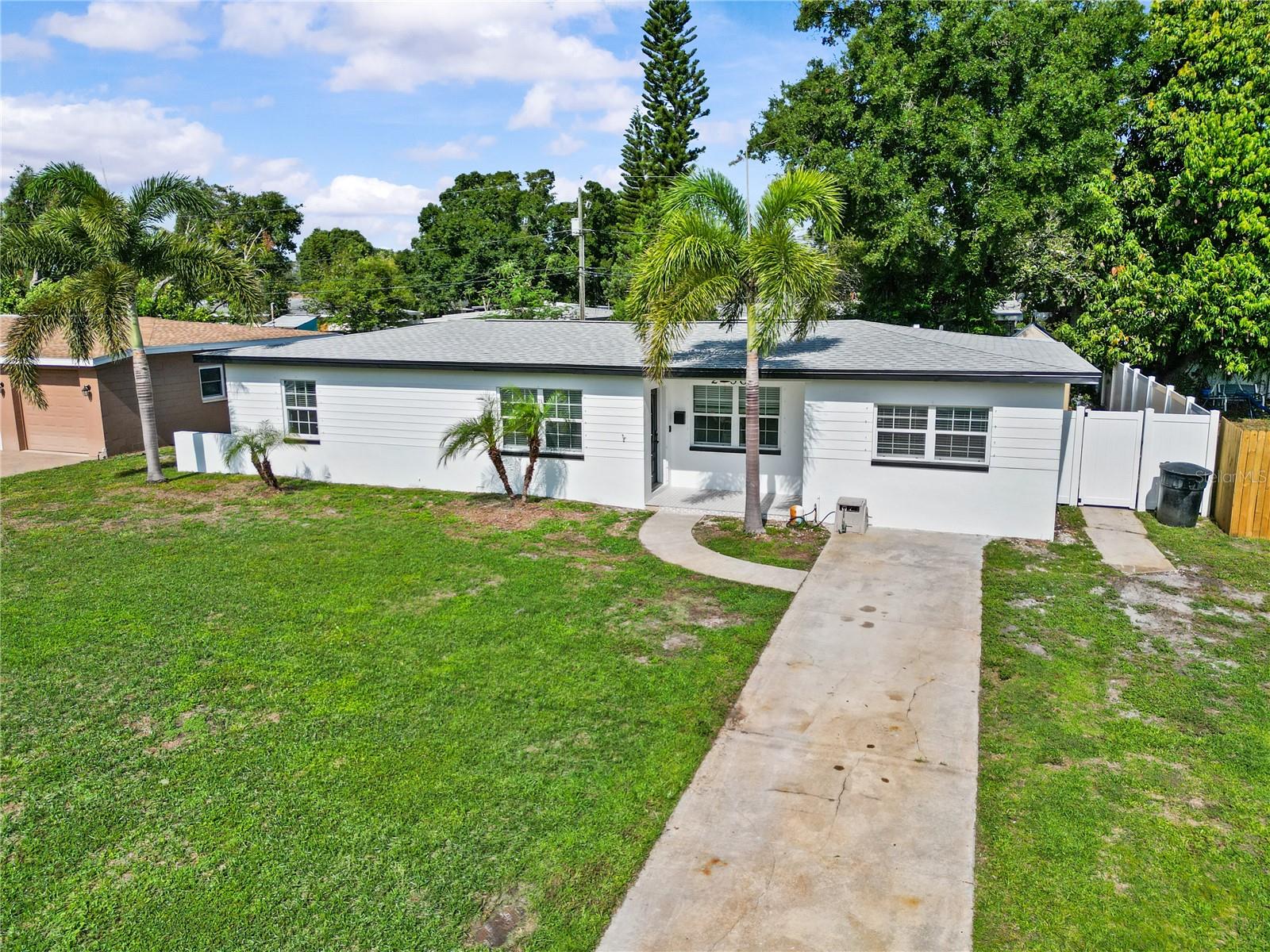 2090 75th St N, St Petersburg, FL 33710