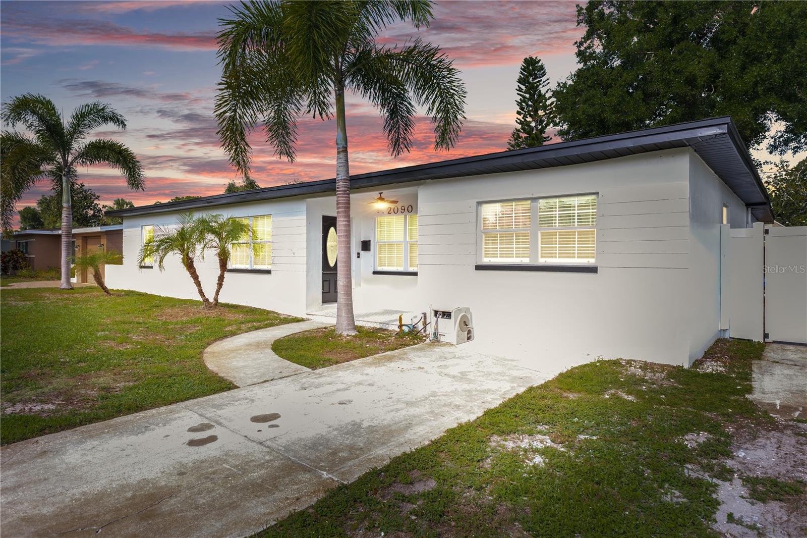 2090 75th St N, St Petersburg, FL 33710