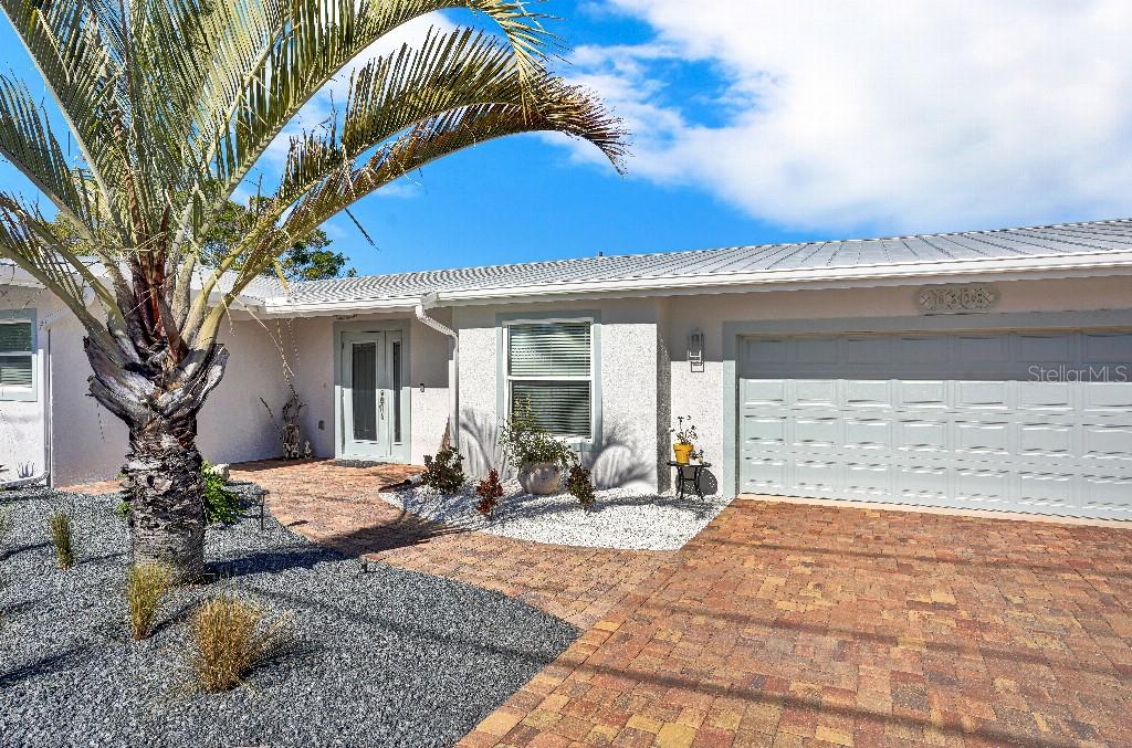 10308 Sandpiper Rd W, Bradenton, FL 34209