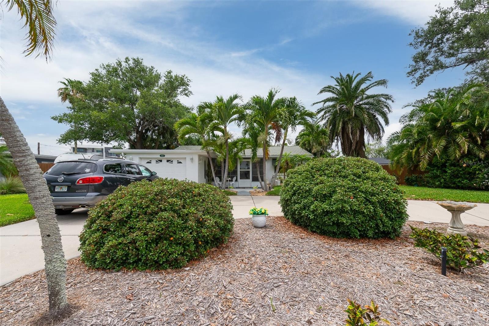 55A Dolphin Dr, Treasure Island, FL 33706