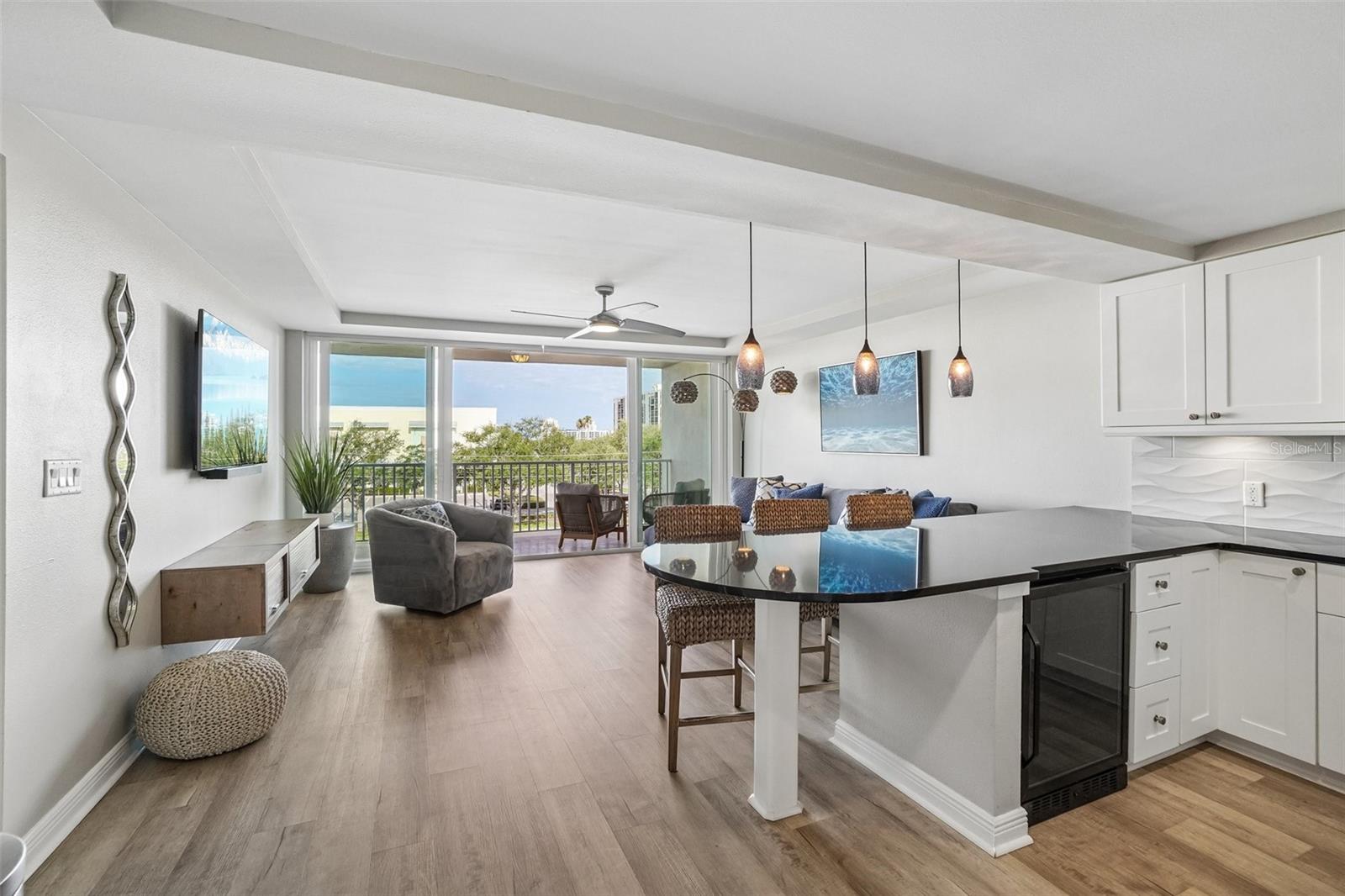 223 Island Way #4C, Clearwater Beach, FL 33767