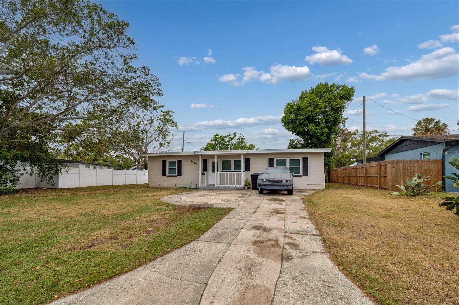 4479 Porpoise Dr SE, St Petersburg, FL 33705