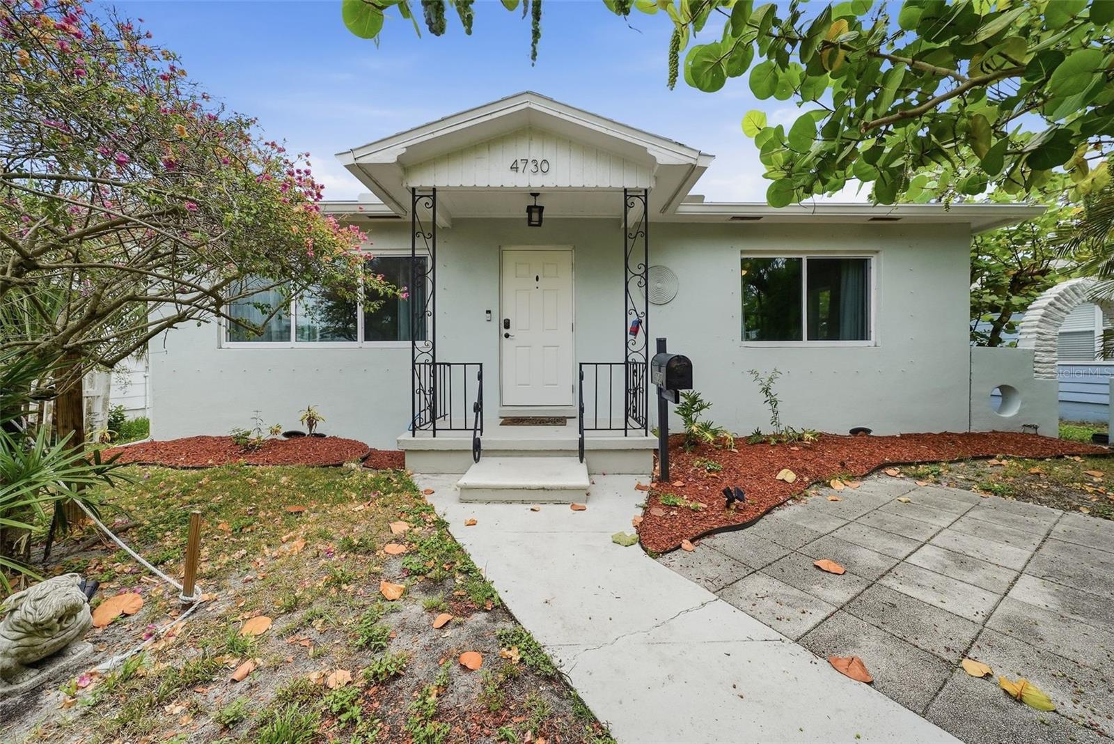 4730 Burlington Ave N, St Petersburg, FL 33713
