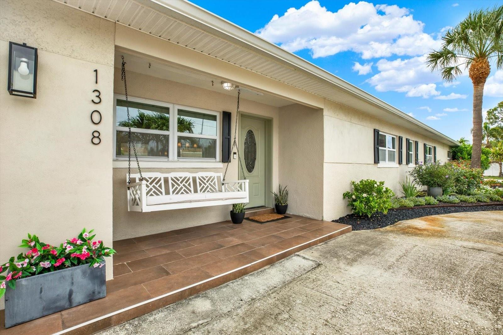 1308 Marion Dr S, St Petersburg, FL 33707