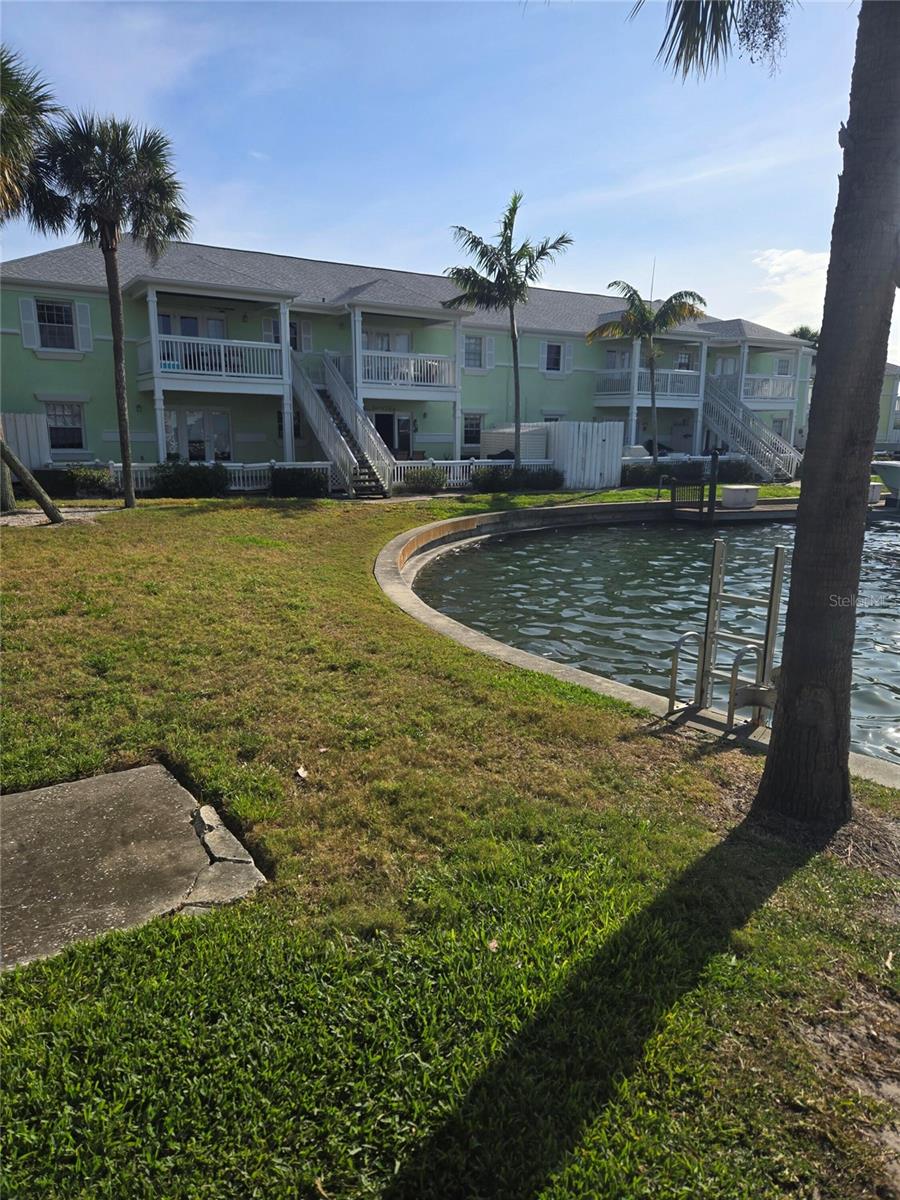 5231 Beach Dr SE #A, St Petersburg, FL 33705
