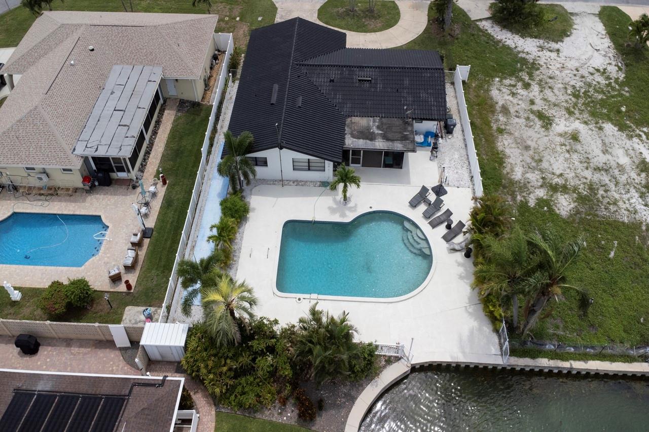 12125 6th St E, Treasure Island, FL 33706