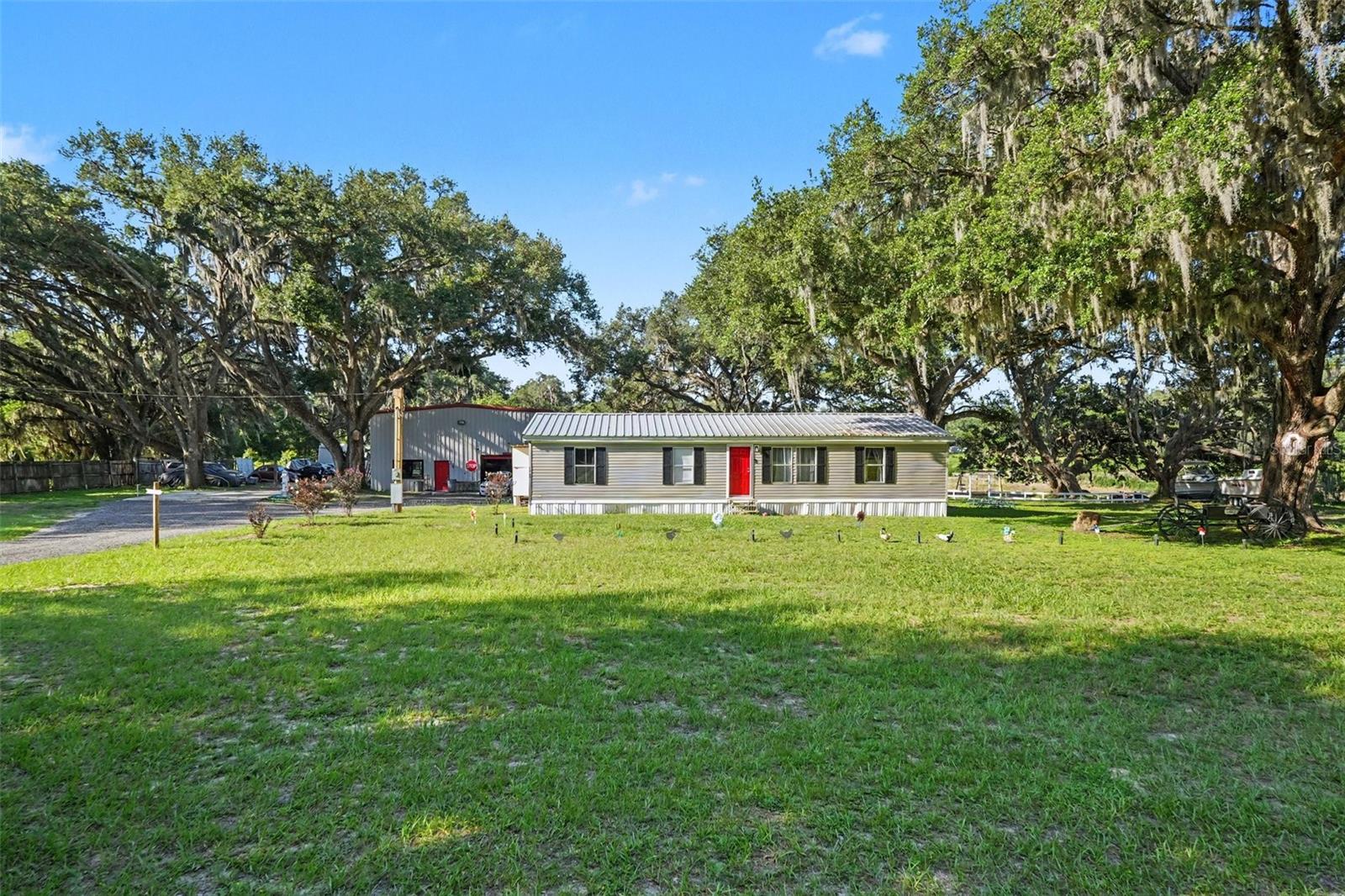 12709 Chihuahua Ct, Thonotosassa, FL 33592
