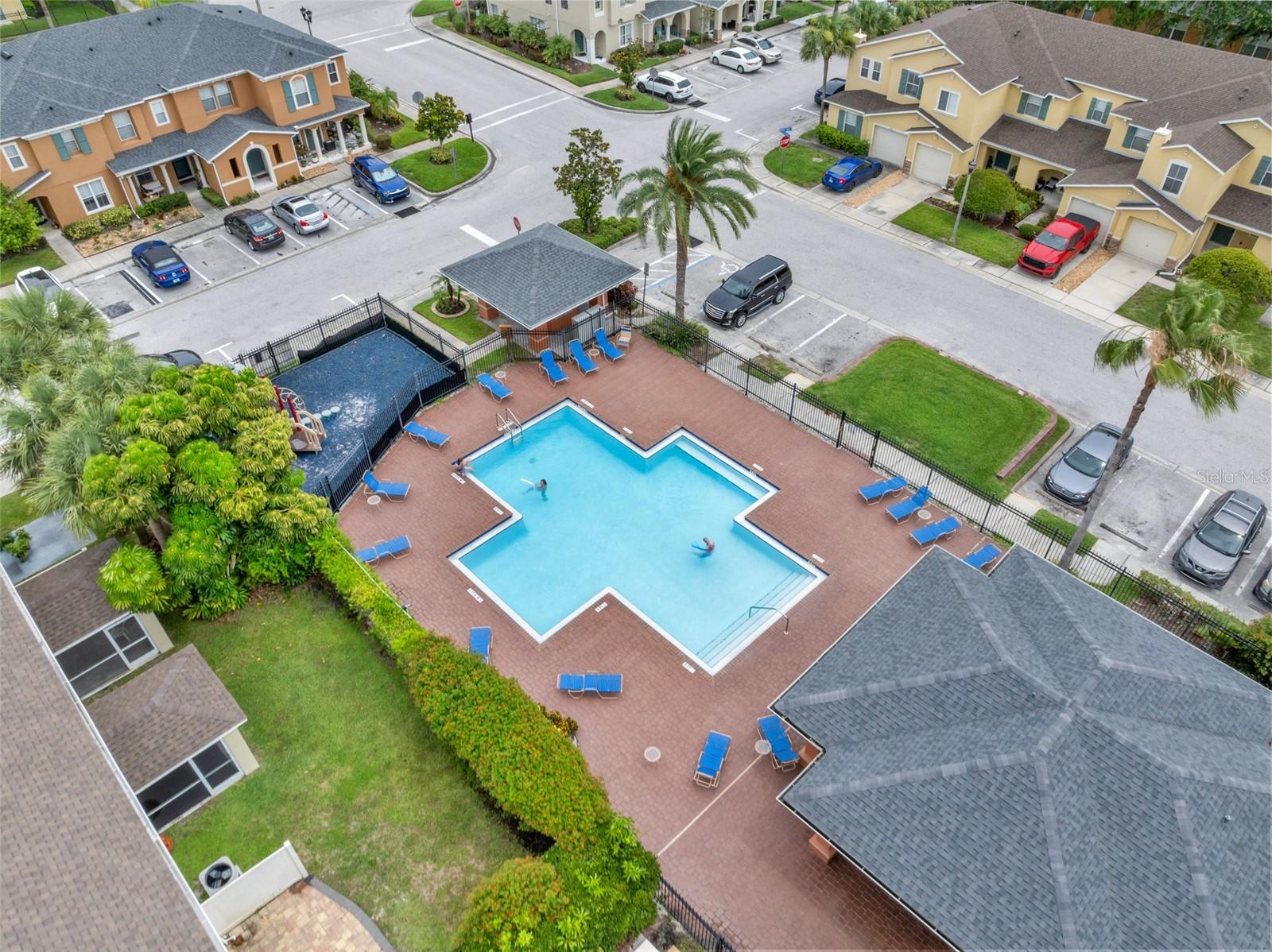2523 White Sand Ln, Clearwater, FL 33763