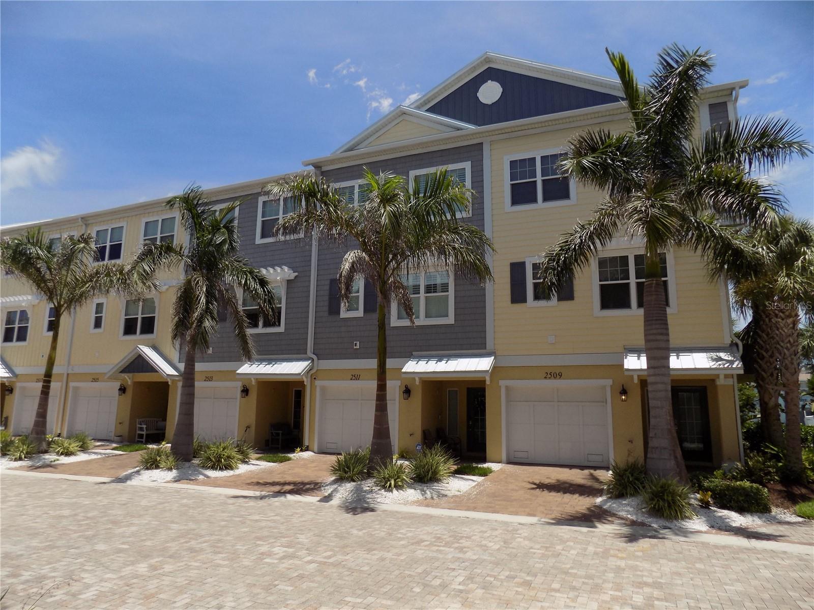 2511 Coral Ct, Indian Rocks Beach, FL 33785