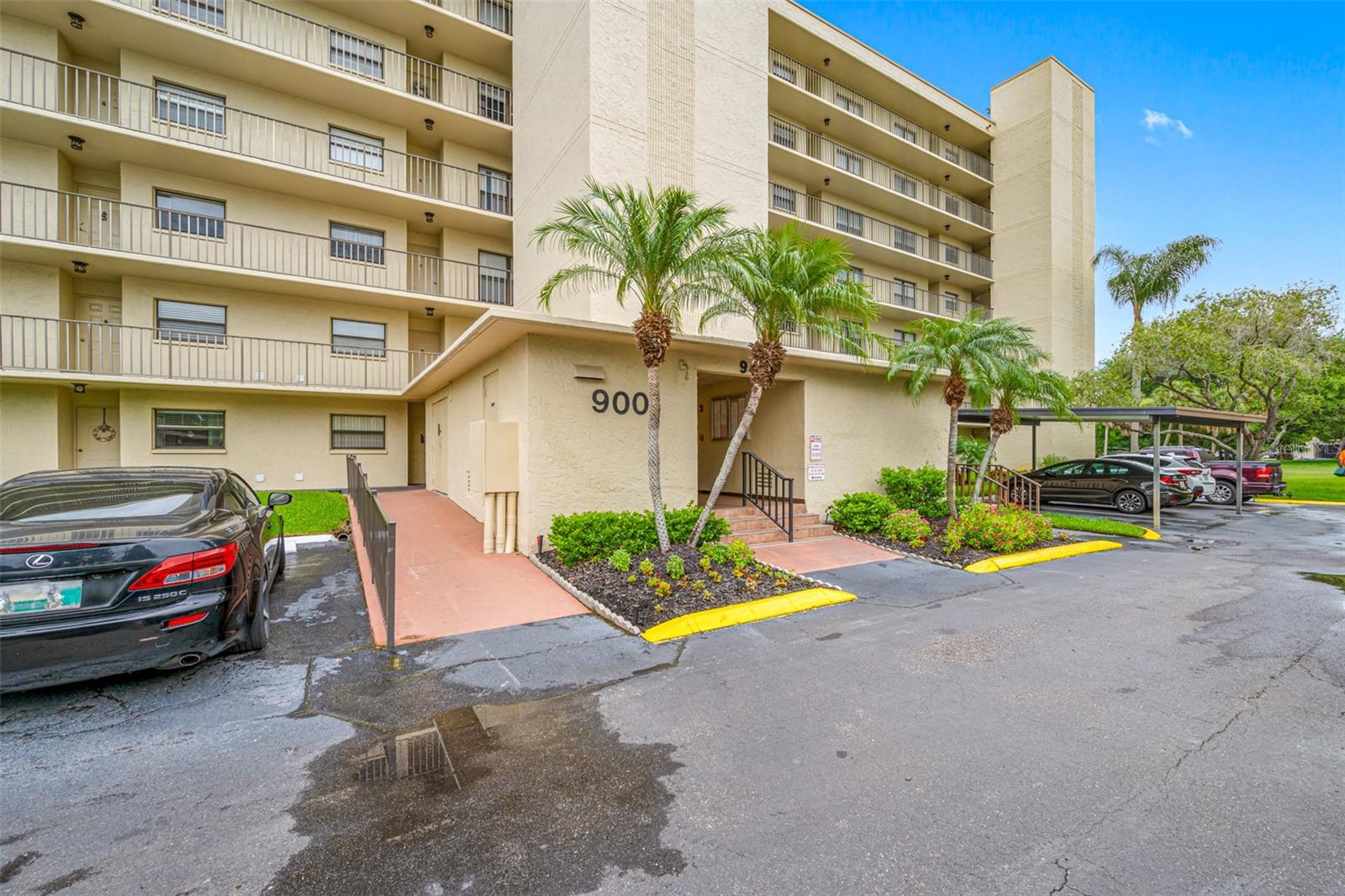 900 Cove Cay Dr #1F, Clearwater, FL 33760