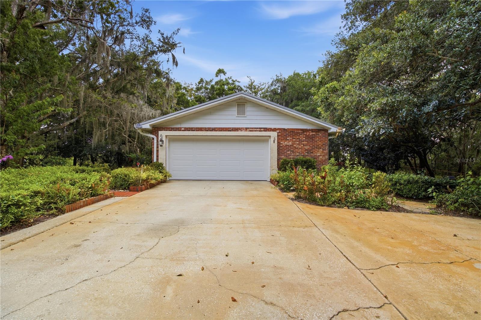 2271 Keystone Rd, Tarpon Springs, FL 34688