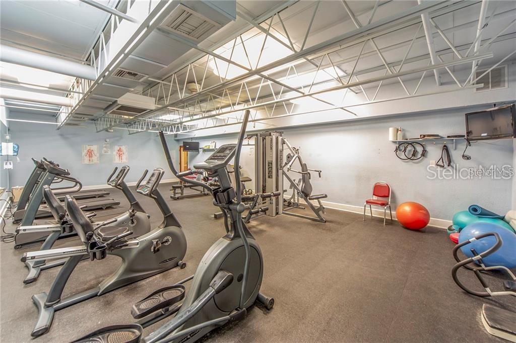 5967 Terrace Park Dr N #206, St Petersburg, FL 33709