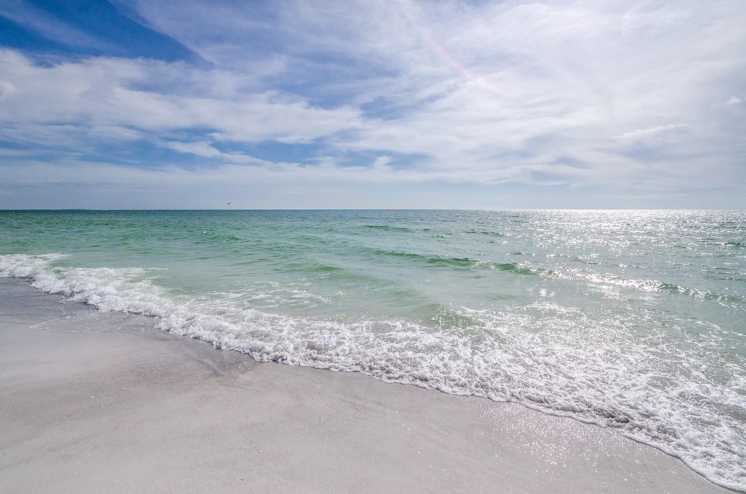 552 Plaza Seville Ct #97, Treasure Island, FL 33706