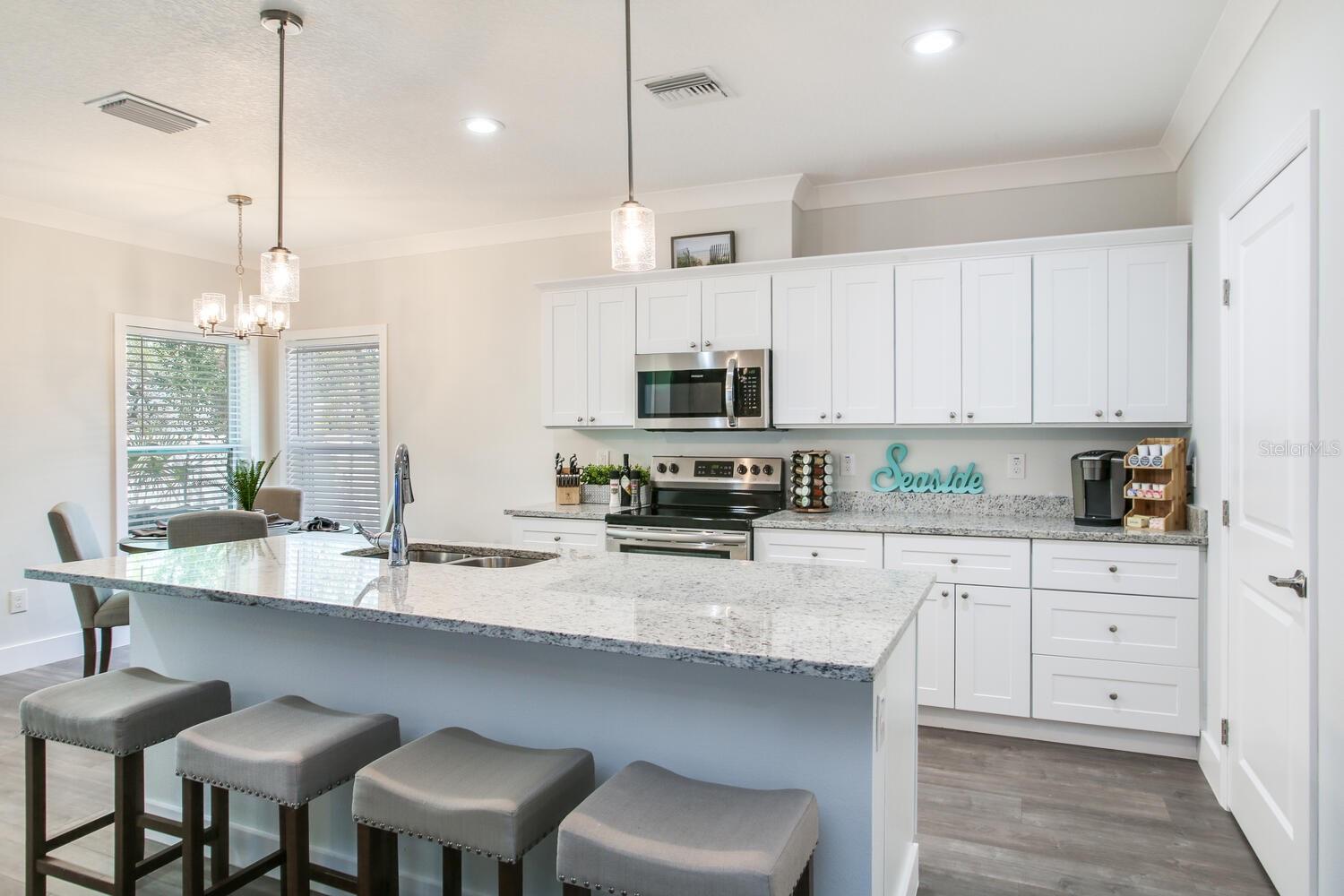 3040 Belcher Rd, Dunedin, FL 34698