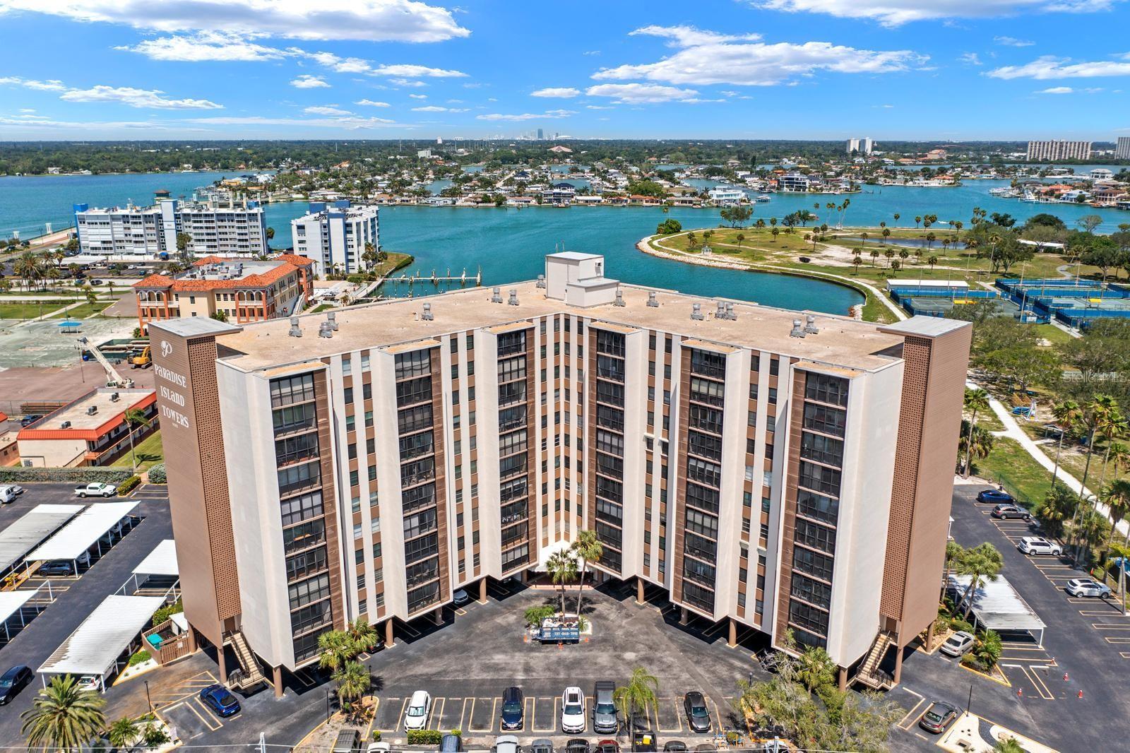 10355 Paradise Blvd #512, Treasure Island, FL 33706