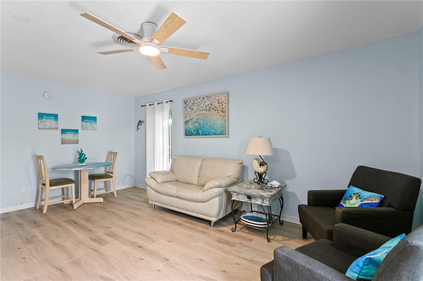 501 E Bay Dr #104, Largo, FL 33770