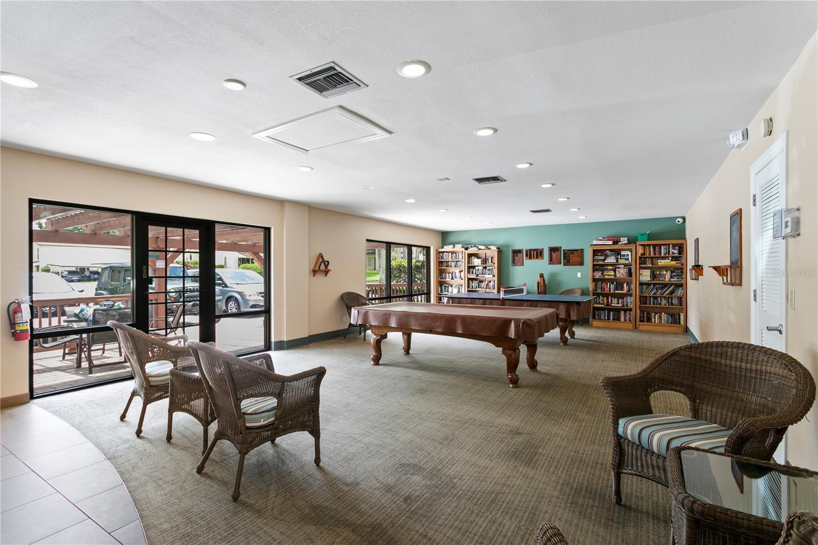501 E Bay Dr #104, Largo, FL 33770
