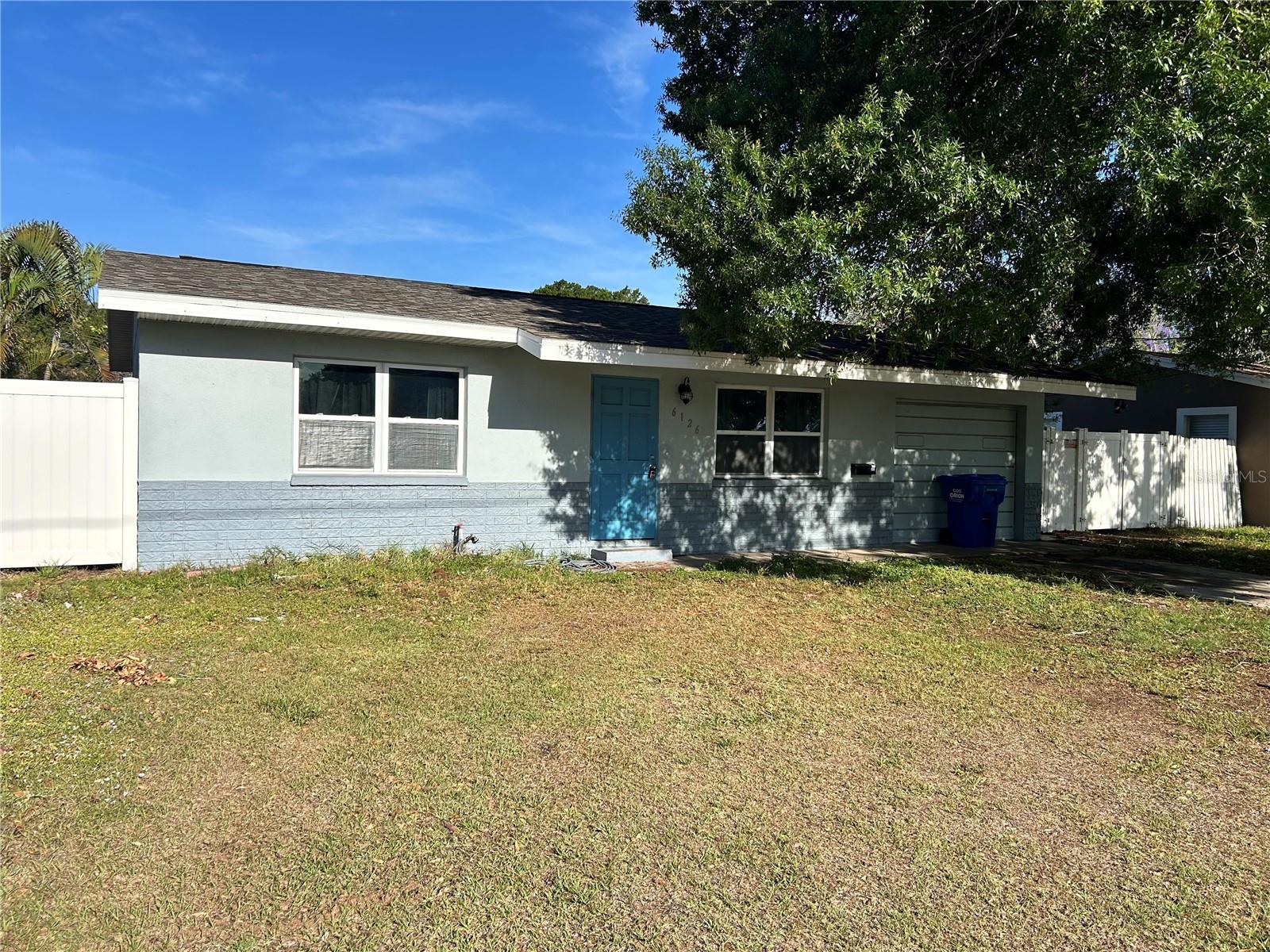 6126 58th St N, Kenneth City, FL 33709