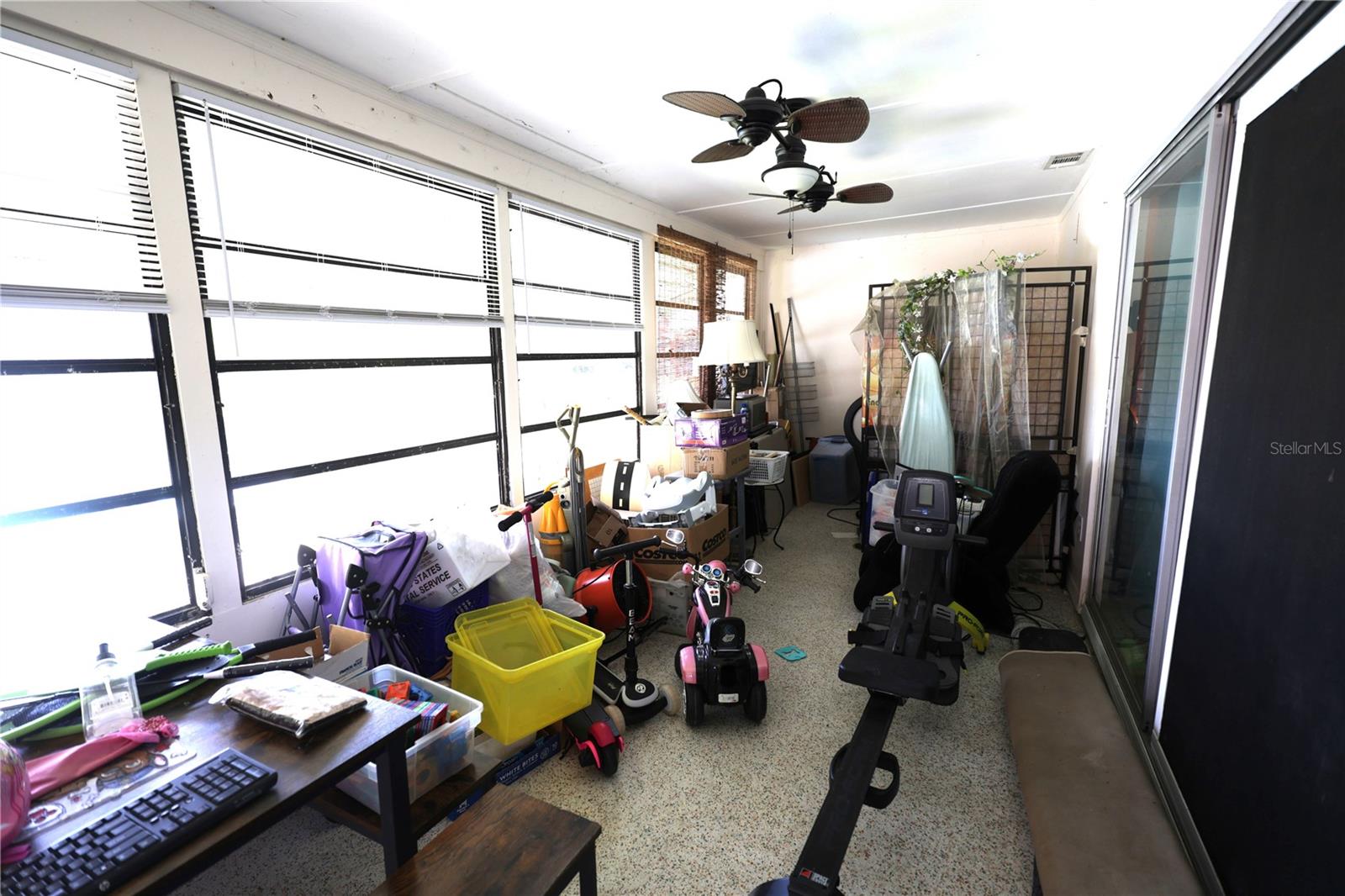 915 Dempsey St, Clearwater, FL 33756