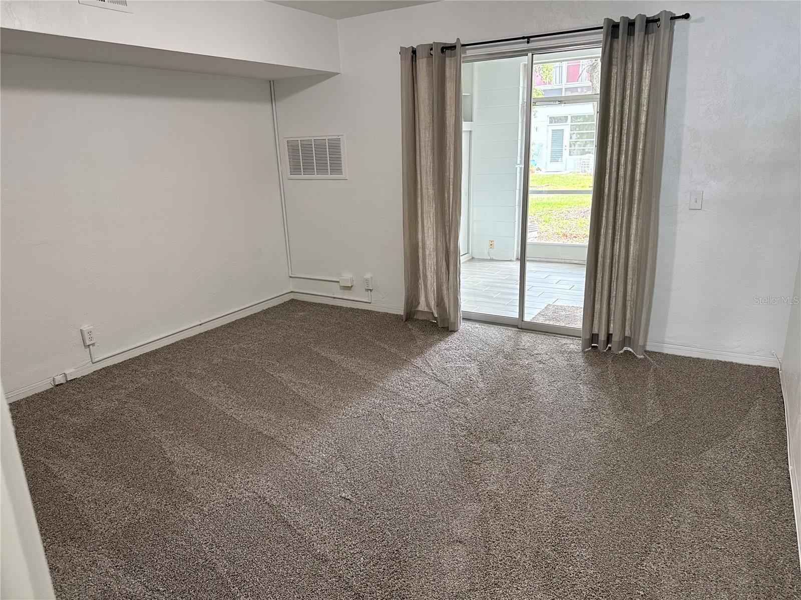 4325 58th Way N #1430, Kenneth City, FL 33709