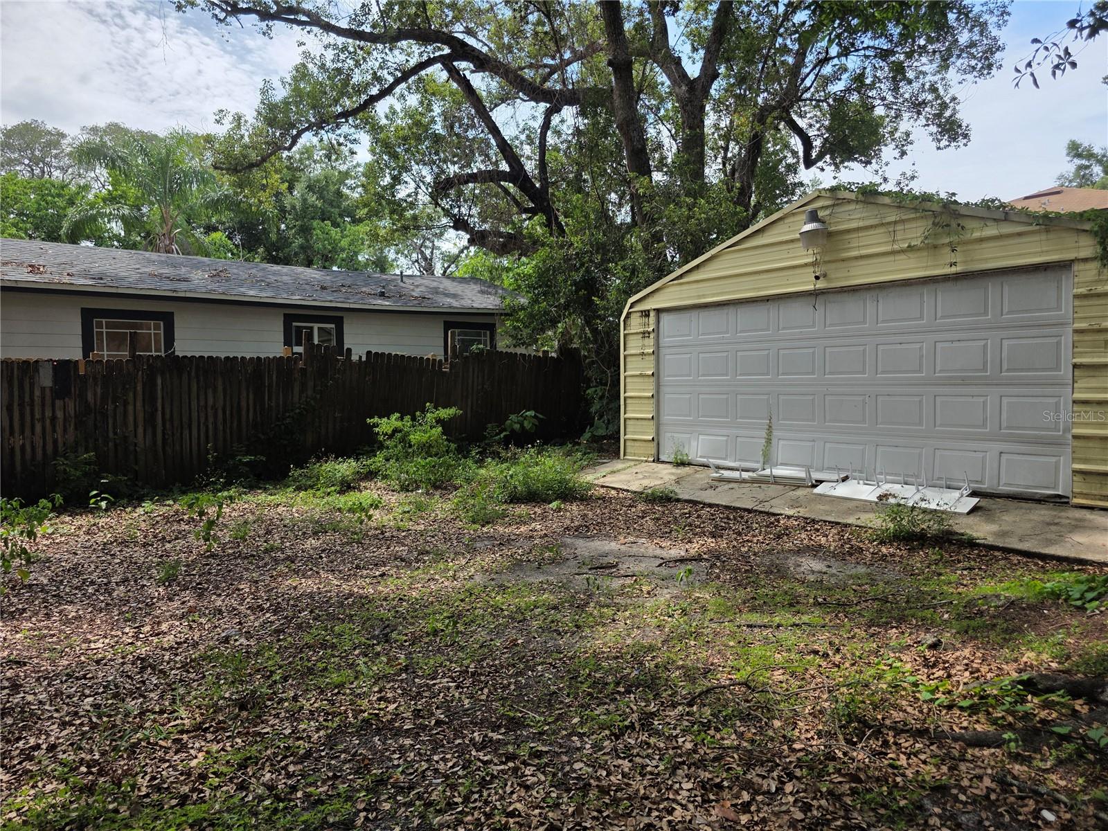 1212 E Chilkoot Ave, Tampa, FL 33612