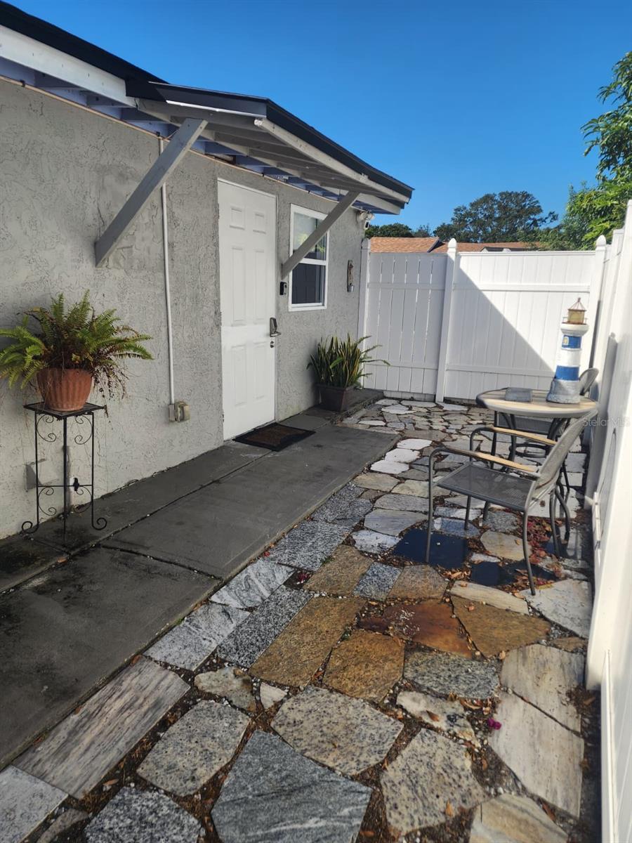 4808 Sierra Madre Dr, Tampa, FL 33634