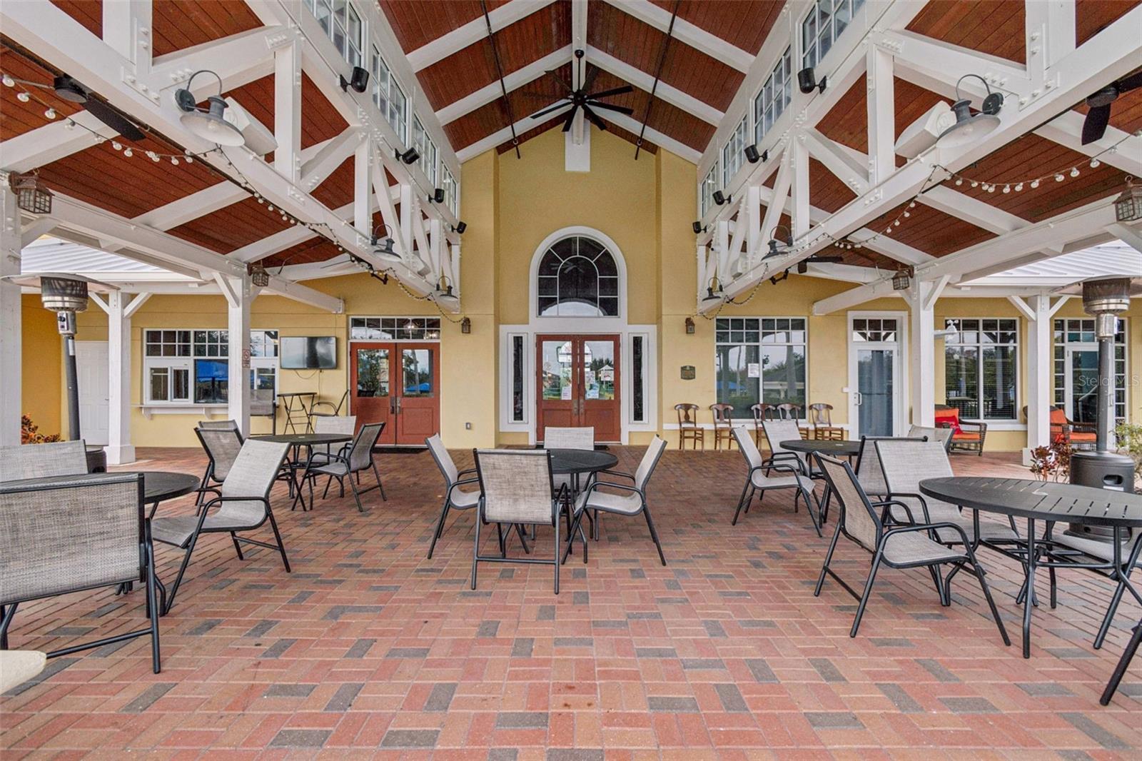 8908 Bella Vita Cir, Land O Lakes, FL 34637