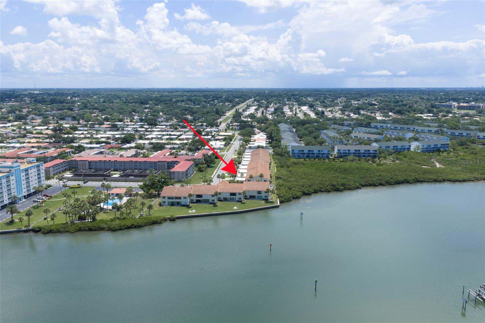 10152 Regal Dr, Largo, FL 33774