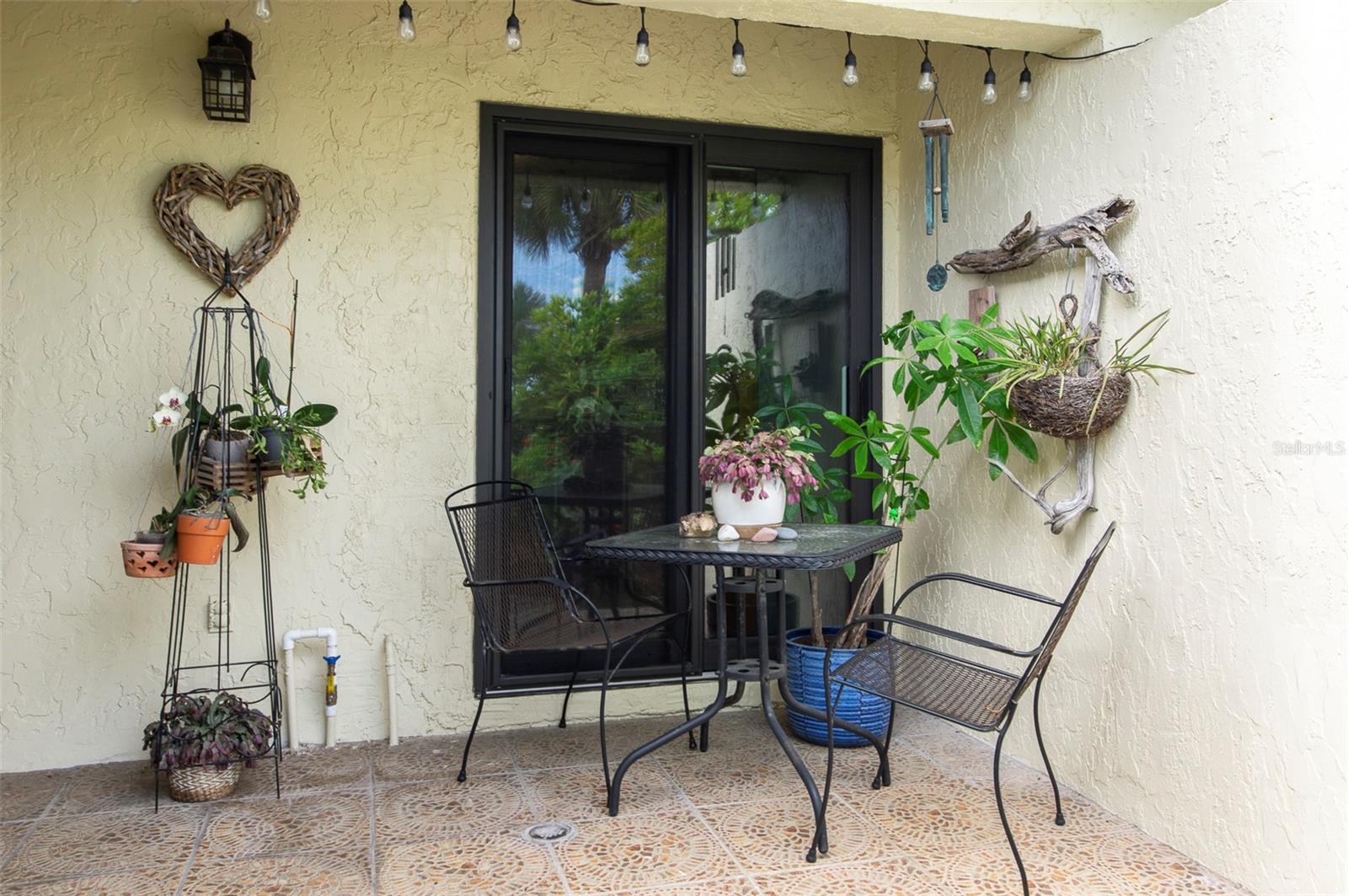 10152 Regal Dr, Largo, FL 33774
