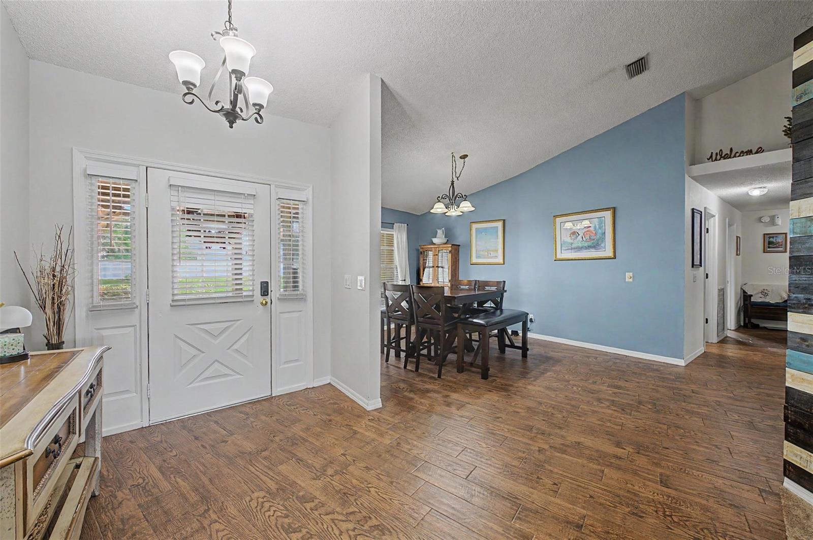 3916 Broomsedge Ln, Valrico, FL 33596